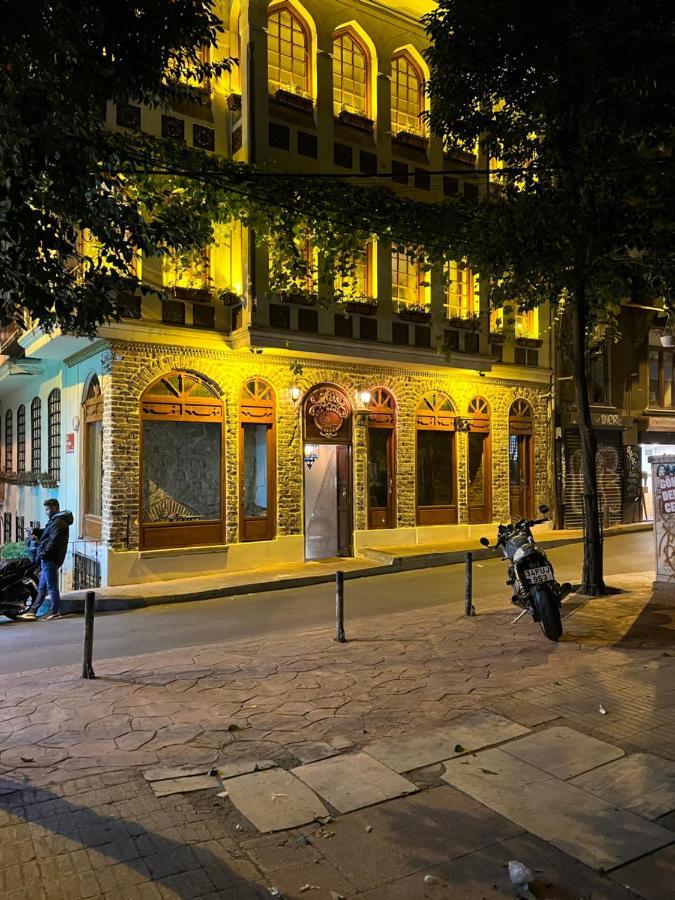 Centrally Located, 2+1 House In Taksim, Cihangir Appartement Istanboel Buitenkant foto