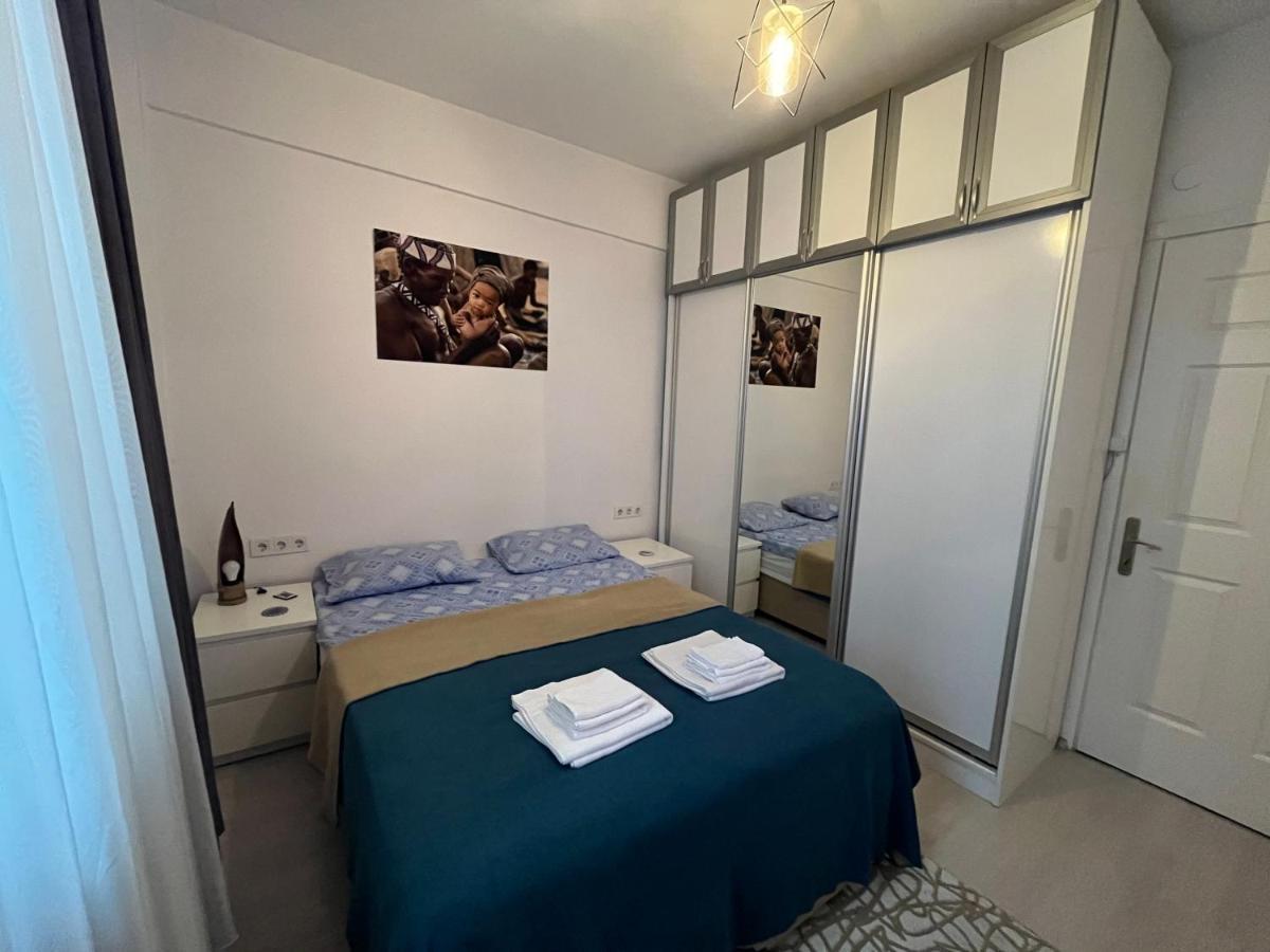 Centrally Located, 2+1 House In Taksim, Cihangir Appartement Istanboel Buitenkant foto